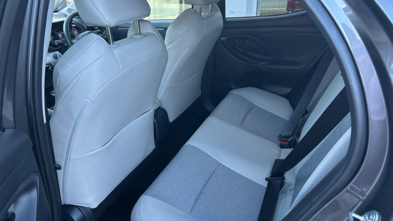 Toyota Yaris 1.5 Hybrid Excel 5dr CVT Hybrid Hatchback